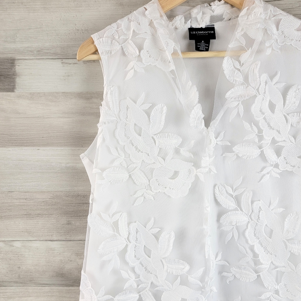 Liz Claiborne Career White Floral Lace Sleeveless Deep VNeck Blouse Size Medium - Picture 9 of 16